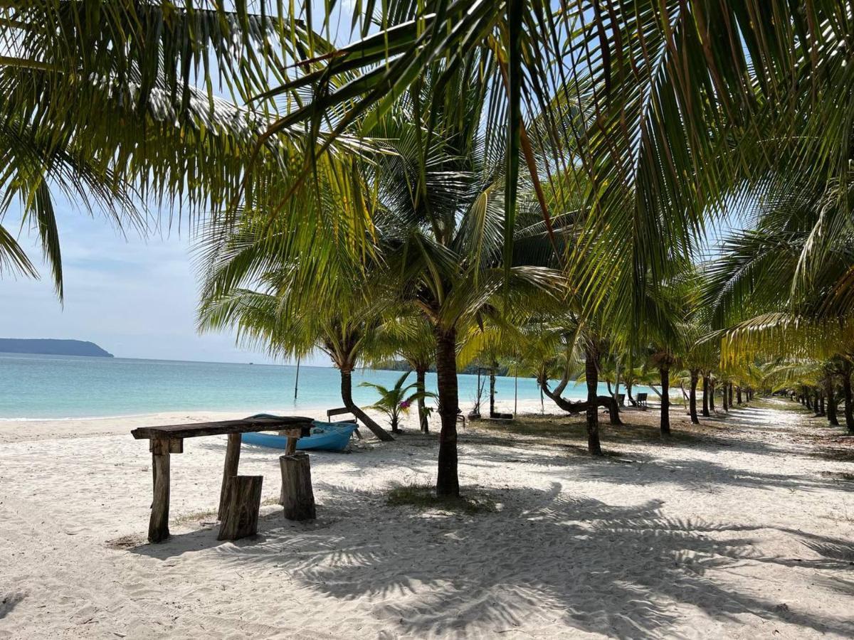 Funky Beach Hostel Sihanoukville Exterior photo