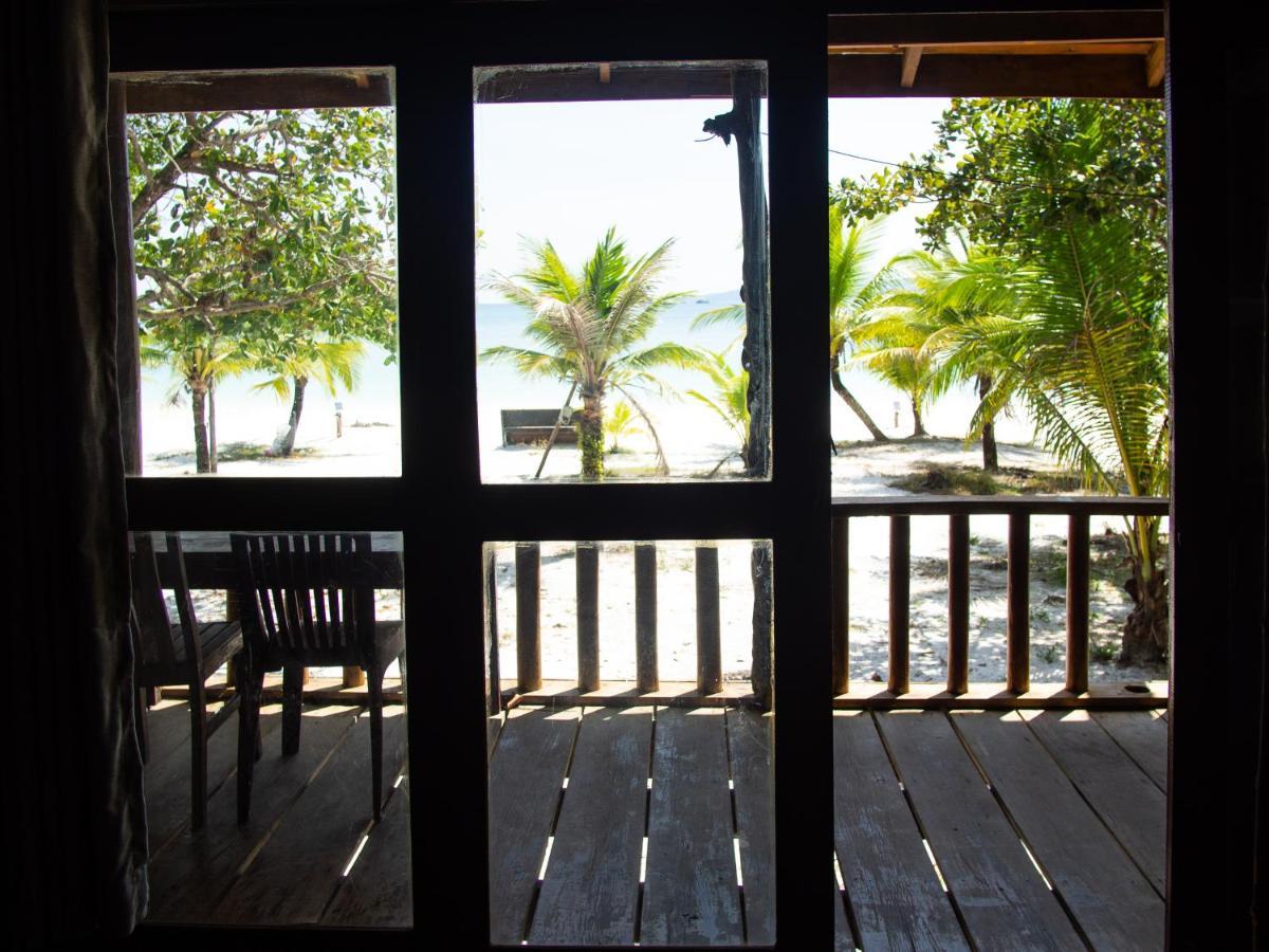 Funky Beach Hostel Sihanoukville Exterior photo
